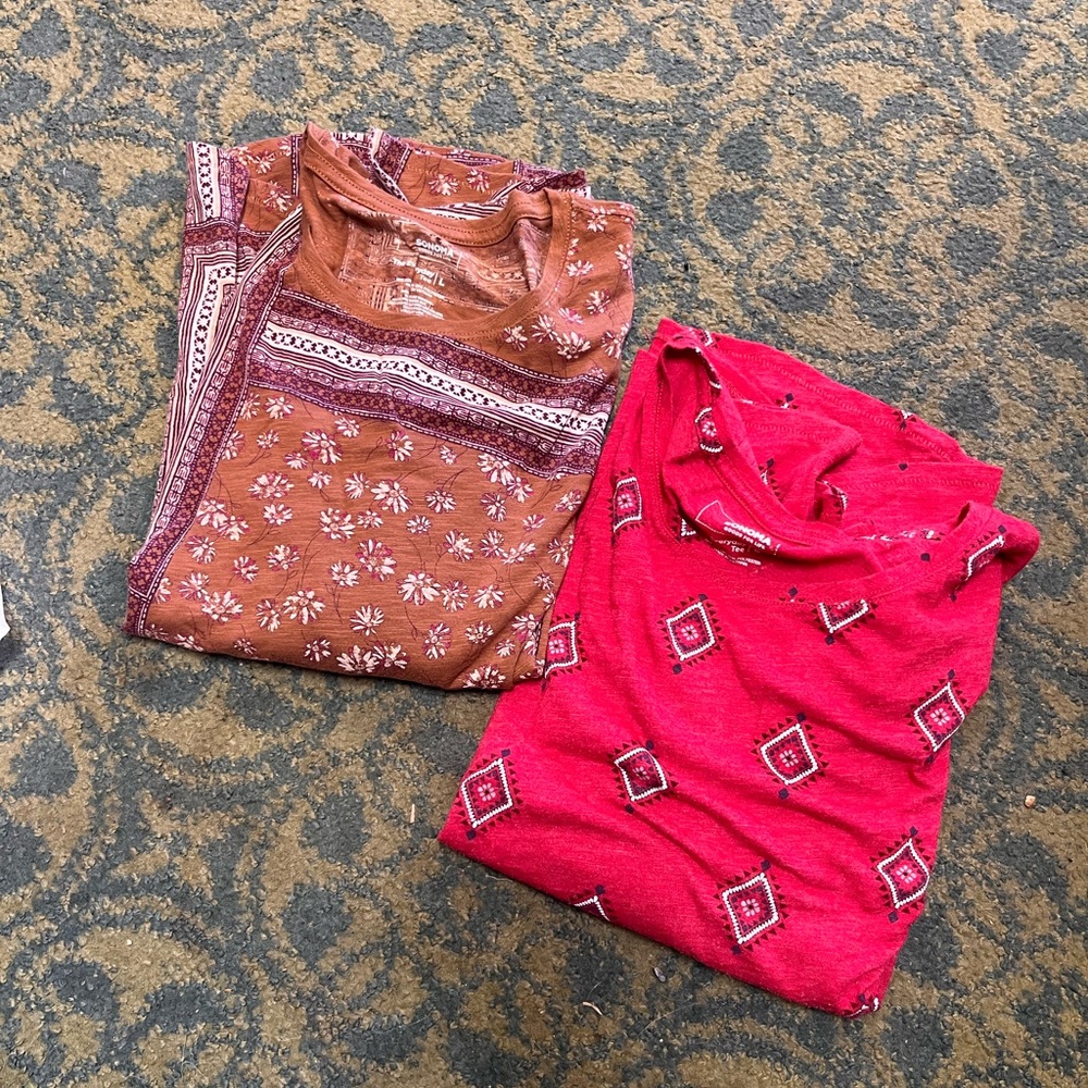 Women's Long Sleeve Floral and Geometric Tops - Brown and Red